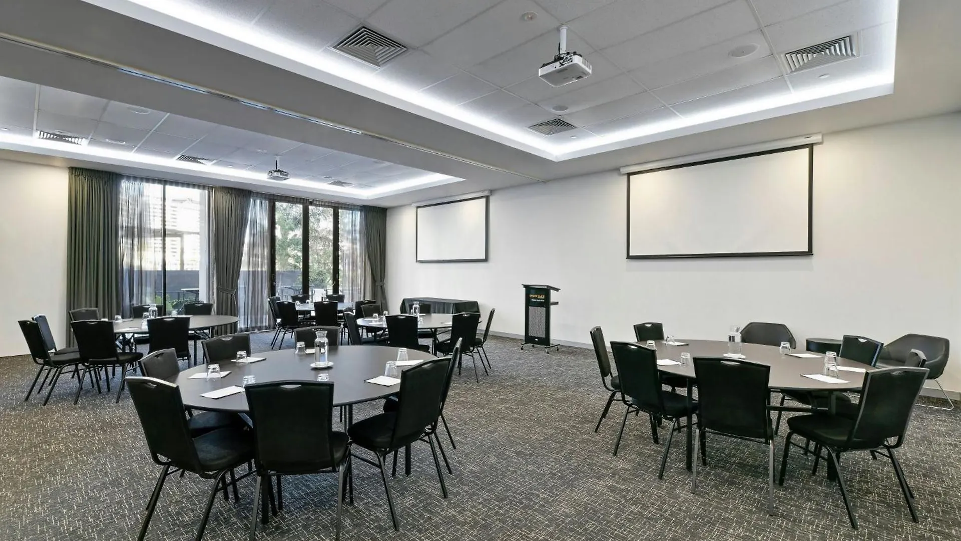 Courtyard By Marriott Brisbane South Bank Hotel