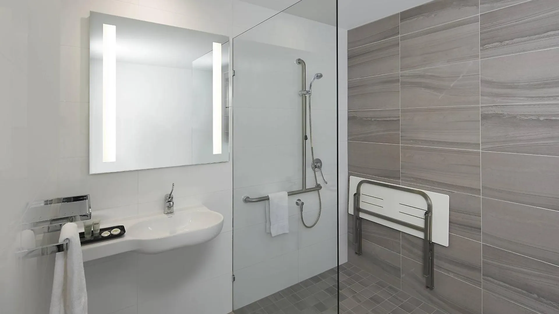 Courtyard By Marriott Brisbane South Bank Hotel 4*,