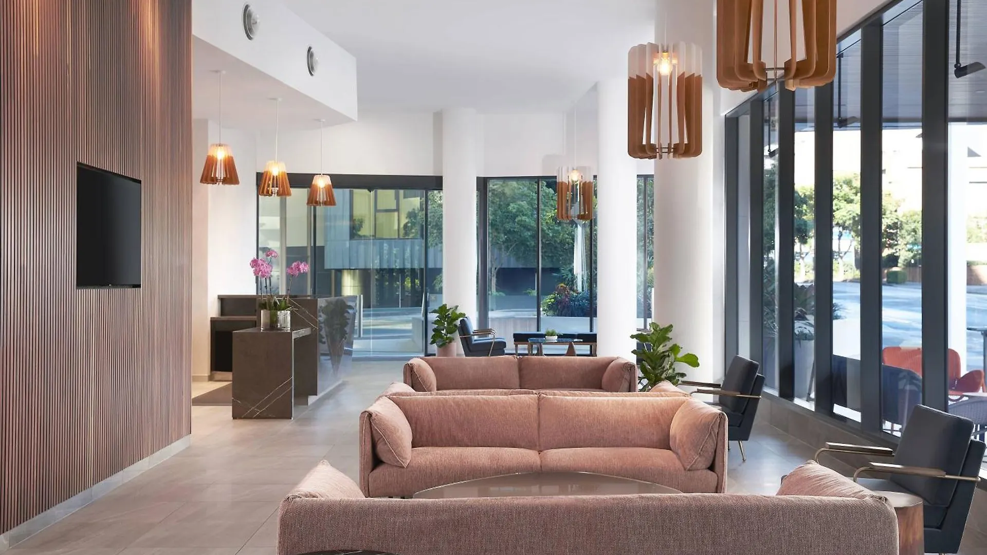 Hotel Courtyard By Marriott Brisbane South Bank 4*,